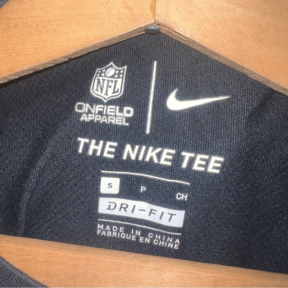 Atlanta Falcons Nike Tee Dri Fit NFL OnField Apparel Gray Black Red Size Small - Picture 6 of 8